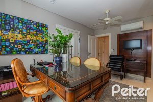 Casa em Condomínio à venda com 941m², 5 dormitórios, 5 suítes, 6 vagas, no bairro Terra Ville em PORTO ALEGRE