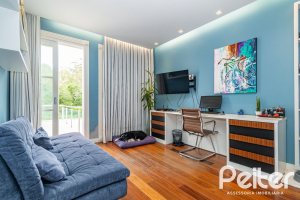 Casa em Condomínio à venda com 941m², 5 dormitórios, 5 suítes, 6 vagas, no bairro Terra Ville em PORTO ALEGRE