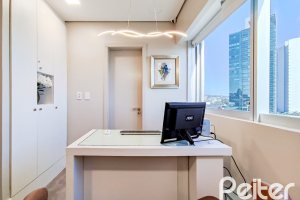 Comercial à venda com 42m², no bairro Cristal em Porto Alegre