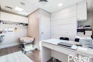 Comercial à venda com 42m², no bairro Cristal em Porto Alegre