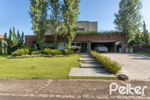 Casa em Condomínio à venda com 478m², 4 dormitórios, 4 suítes, 4 vagas, no bairro Terra Ville em PORTO ALEGRE