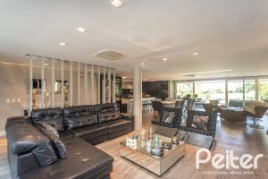 Casa em Condomínio à venda com 478m², 4 dormitórios, 4 suítes, 4 vagas, no bairro Terra Ville em PORTO ALEGRE