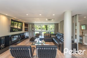 Casa em Condomínio à venda com 478m², 4 dormitórios, 4 suítes, 4 vagas, no bairro Terra Ville em PORTO ALEGRE