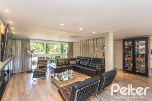 Casa em Condomínio à venda com 478m², 4 dormitórios, 4 suítes, 4 vagas, no bairro Terra Ville em PORTO ALEGRE