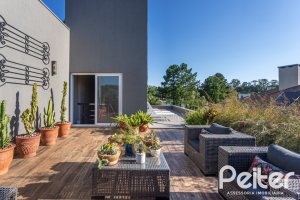 Casa em Condomínio à venda com 478m², 4 dormitórios, 4 suítes, 4 vagas, no bairro Terra Ville em PORTO ALEGRE