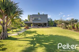 Casa em Condomínio à venda com 478m², 4 dormitórios, 4 suítes, 4 vagas, no bairro Terra Ville em PORTO ALEGRE