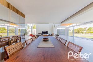 Casa em Condomínio à venda com 363m², 3 dormitórios, 3 suítes, 4 vagas, no bairro Terra Ville em PORTO ALEGRE