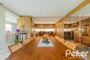 Casa em Condomínio à venda com 363m², 3 dormitórios, 3 suítes, 4 vagas, no bairro Terra Ville em PORTO ALEGRE