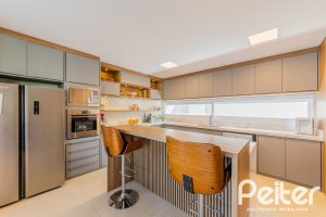 Casa em Condomínio à venda com 363m², 3 dormitórios, 3 suítes, 4 vagas, no bairro Terra Ville em PORTO ALEGRE