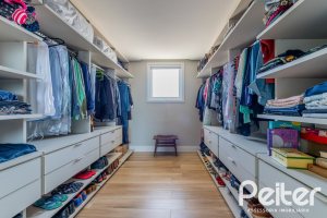 Casa em Condomínio à venda com 363m², 3 dormitórios, 3 suítes, 4 vagas, no bairro Terra Ville em PORTO ALEGRE