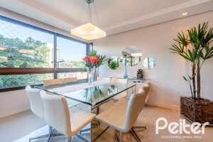 Apartamento à venda com 143m², 3 dormitórios, 1 suíte, 4 vagas, no bairro Tristeza em PORTO ALEGRE