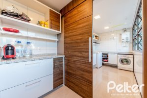 Apartamento à venda com 143m², 3 dormitórios, 1 suíte, 4 vagas, no bairro Tristeza em PORTO ALEGRE