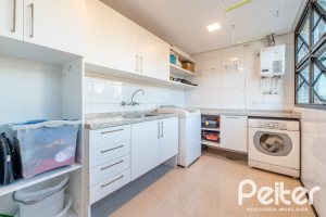 Apartamento à venda com 143m², 3 dormitórios, 1 suíte, 4 vagas, no bairro Tristeza em PORTO ALEGRE