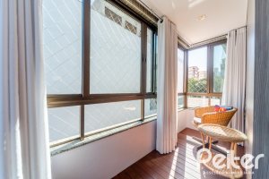 Apartamento à venda com 143m², 3 dormitórios, 1 suíte, 4 vagas, no bairro Tristeza em PORTO ALEGRE