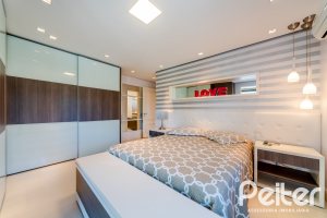 Apartamento à venda com 143m², 3 dormitórios, 1 suíte, 4 vagas, no bairro Tristeza em PORTO ALEGRE