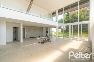 Casa em Condomínio à venda com 292m², 4 dormitórios, 4 suítes, 4 vagas, no bairro Alphaville em PORTO ALEGRE