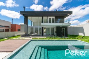 Casa em Condomínio à venda com 292m², 4 dormitórios, 4 suítes, 4 vagas, no bairro Alphaville em PORTO ALEGRE