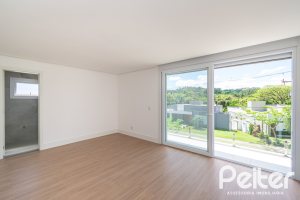 Casa em Condomínio à venda com 292m², 4 dormitórios, 4 suítes, 4 vagas, no bairro Alphaville em PORTO ALEGRE