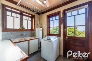 Casa em Condomínio à venda com 459m², 4 dormitórios, 4 suítes, 3 vagas, no bairro Cavalhada em PORTO ALEGRE