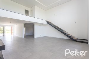 Casa em Condomínio à venda com 566m², 5 dormitórios, 5 suítes, 4 vagas, no bairro Terra Ville em PORTO ALEGRE