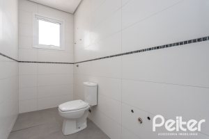 Casa em Condomínio à venda com 566m², 5 dormitórios, 5 suítes, 4 vagas, no bairro Terra Ville em PORTO ALEGRE