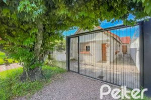Casa à venda com 89m², 2 dormitórios, 1 vaga, no bairro Ipanema em Porto Alegre