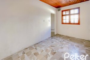 Casa à venda com 89m², 2 dormitórios, 1 vaga, no bairro Ipanema em Porto Alegre