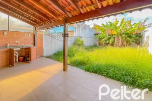 Casa à venda com 89m², 2 dormitórios, 1 vaga, no bairro Ipanema em Porto Alegre