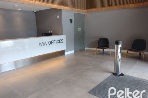 Comercial à venda com 40m², no bairro Tristeza em Porto Alegre