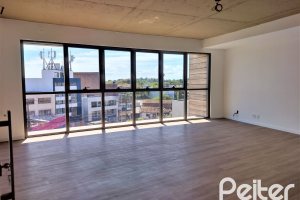 Comercial à venda com 40m², no bairro Tristeza em Porto Alegre