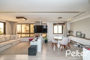 Apartamento à venda com 90m², 3 dormitórios, 1 suíte, 2 vagas, no bairro Tristeza em Porto Alegre