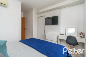 Apartamento à venda com 90m², 3 dormitórios, 1 suíte, 2 vagas, no bairro Tristeza em Porto Alegre