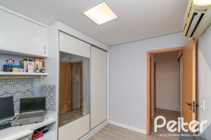 Apartamento à venda com 90m², 3 dormitórios, 1 suíte, 2 vagas, no bairro Tristeza em Porto Alegre