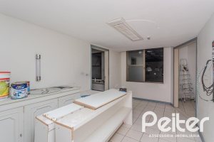Comercial à venda com 928m², no bairro Cristal em Porto Alegre