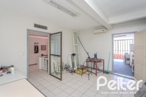 Comercial à venda com 928m², no bairro Cristal em Porto Alegre