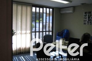 Comercial à venda com 928m², no bairro Cristal em Porto Alegre