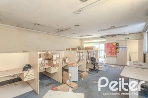 Comercial à venda com 928m², no bairro Cristal em Porto Alegre