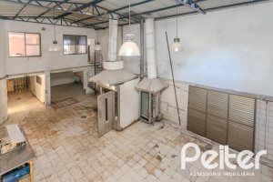 Comercial à venda com 928m², no bairro Cristal em Porto Alegre