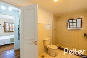 Casa à venda com 280m², 3 dormitórios, 1 suíte, 2 vagas, no bairro Jardim Isabel em Porto Alegre