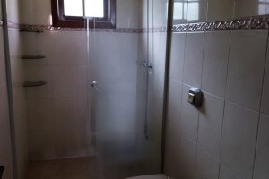 Casa à venda com 321m², 3 dormitórios, 1 suíte, 3 vagas, no bairro Espírito Santo em Porto Alegre