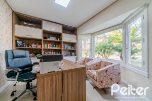 Casa em Condomínio à venda com 416m², 4 dormitórios, 4 suítes, 4 vagas, no bairro Terra Ville em PORTO ALEGRE