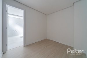 Casa em Condomínio à venda com 306m², 3 dormitórios, 3 suítes, 3 vagas, no bairro Vila Assunção em Porto Alegre