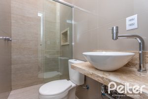 Casa em Condomínio à venda com 164m², 3 dormitórios, 1 suíte, 2 vagas, no bairro Hípica em PORTO ALEGRE