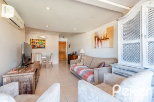 Apartamento à venda com 100m², 3 dormitórios, 1 suíte, 2 vagas, no bairro Tristeza em PORTO ALEGRE