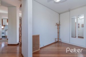 Cobertura à venda com 157m², 2 dormitórios, 1 suíte, 2 vagas, no bairro Tristeza em Porto Alegre