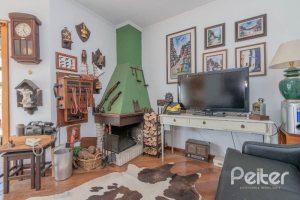 Cobertura à venda com 157m², 2 dormitórios, 1 suíte, 2 vagas, no bairro Tristeza em Porto Alegre