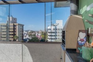 Cobertura à venda com 157m², 2 dormitórios, 1 suíte, 2 vagas, no bairro Tristeza em Porto Alegre