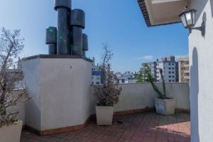 Cobertura à venda com 157m², 2 dormitórios, 1 suíte, 2 vagas, no bairro Tristeza em Porto Alegre