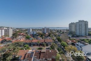 Cobertura à venda com 157m², 2 dormitórios, 1 suíte, 2 vagas, no bairro Tristeza em Porto Alegre