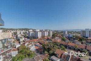 Cobertura à venda com 157m², 2 dormitórios, 1 suíte, 2 vagas, no bairro Tristeza em Porto Alegre
